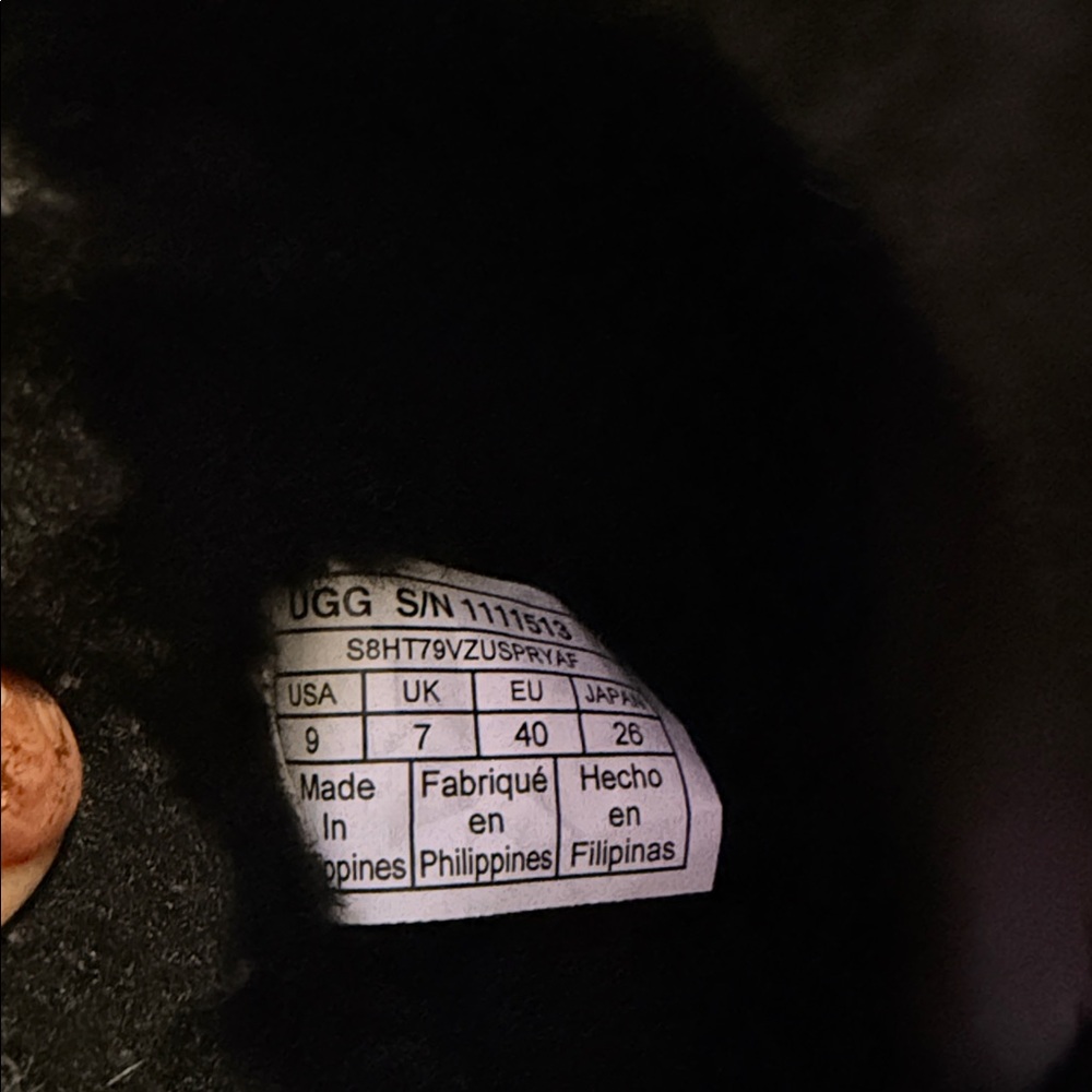 UGG Black Shearling Boots - Picture 3 of 3